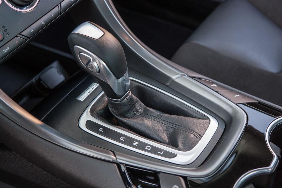  Ford Mondeo Hybrid Sedan 2014 года  (фото 5 из 19)